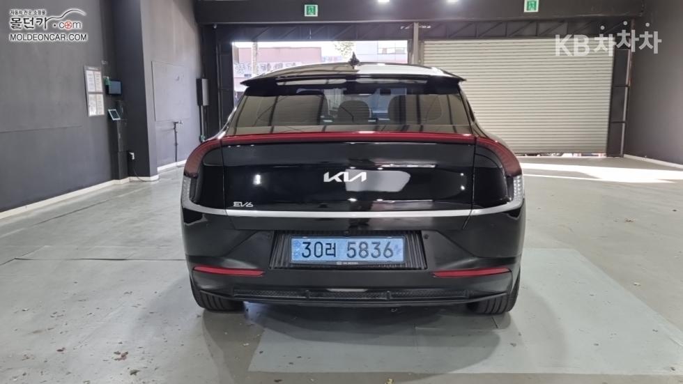 Kia EV6 — фото 4