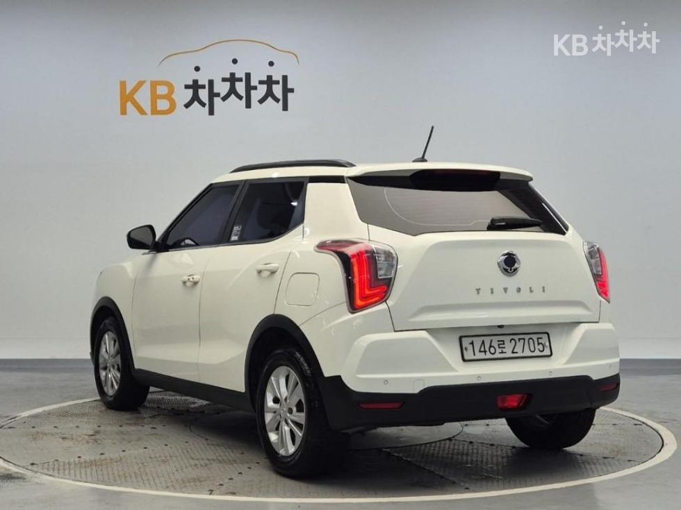 KG Mobility Tivoli BASE MODEL — фото 2