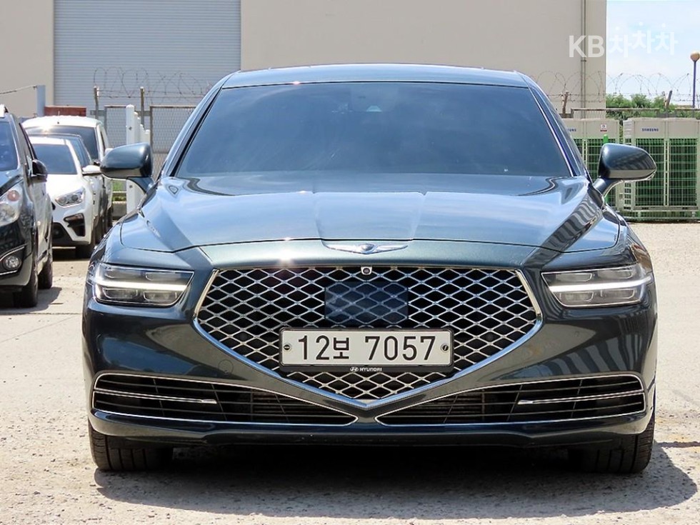 Genesis G90 Premium Luxury — фото 2