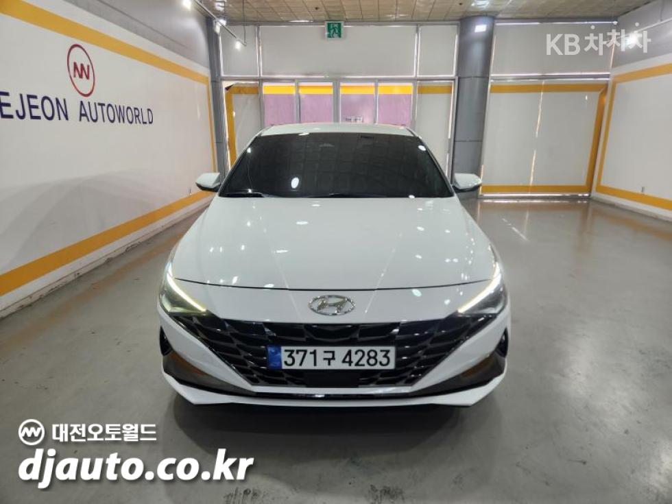 Hyundai Avante — фото 1