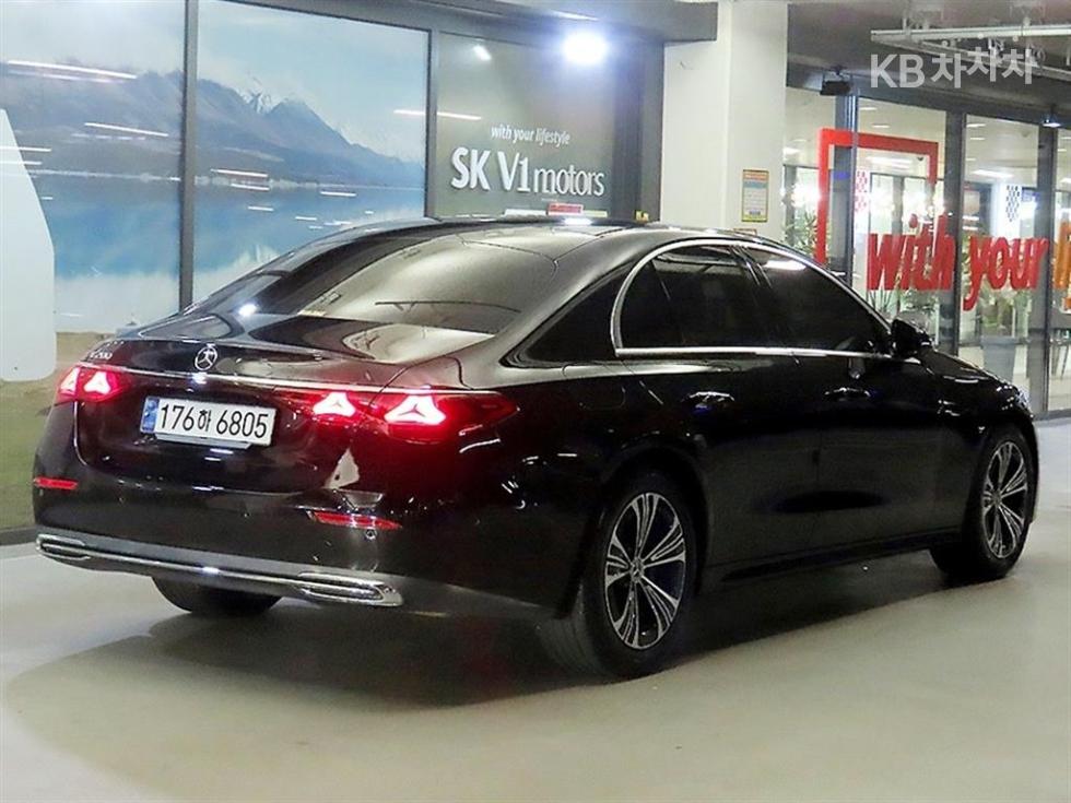 Mercedes-Benz E-Class Avantgrade — фото 4