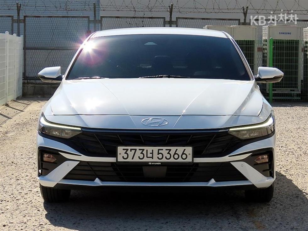 Hyundai Avante Smart — фото 1