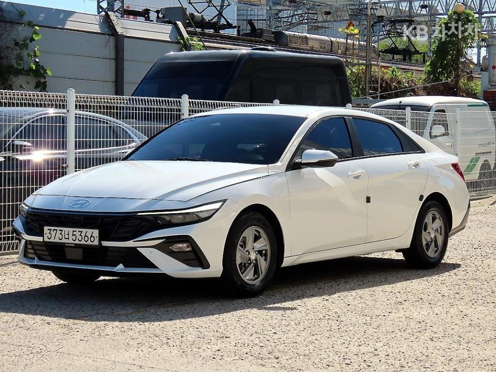 Hyundai Avante Smart — фото 2