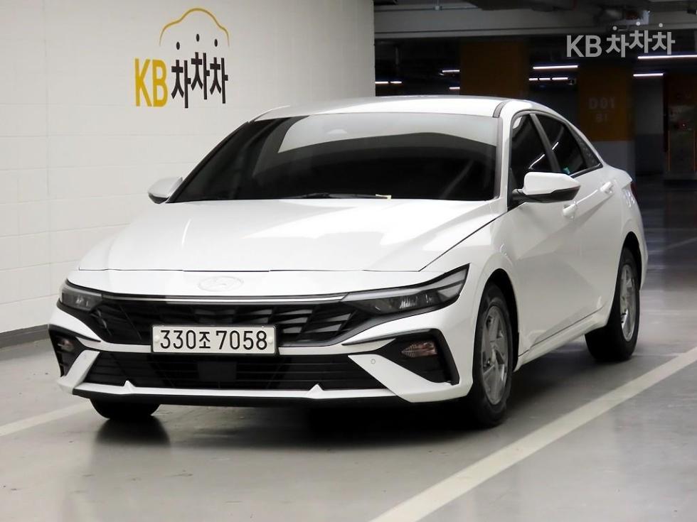 Hyundai Avante Smart — фото 1