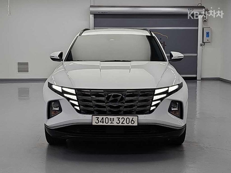 Hyundai Premium — фото 2