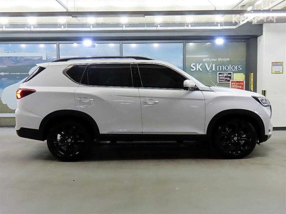 KG Mobility Rexton The Black — фото 3