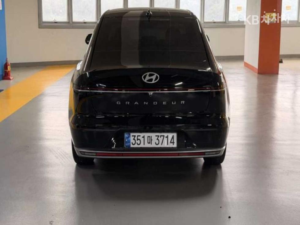 Hyundai Grandeur Premium — фото 4
