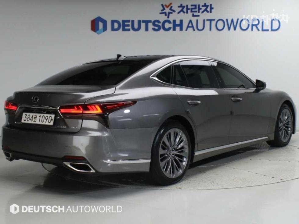 Lexus LS PLATINUM — фото 2