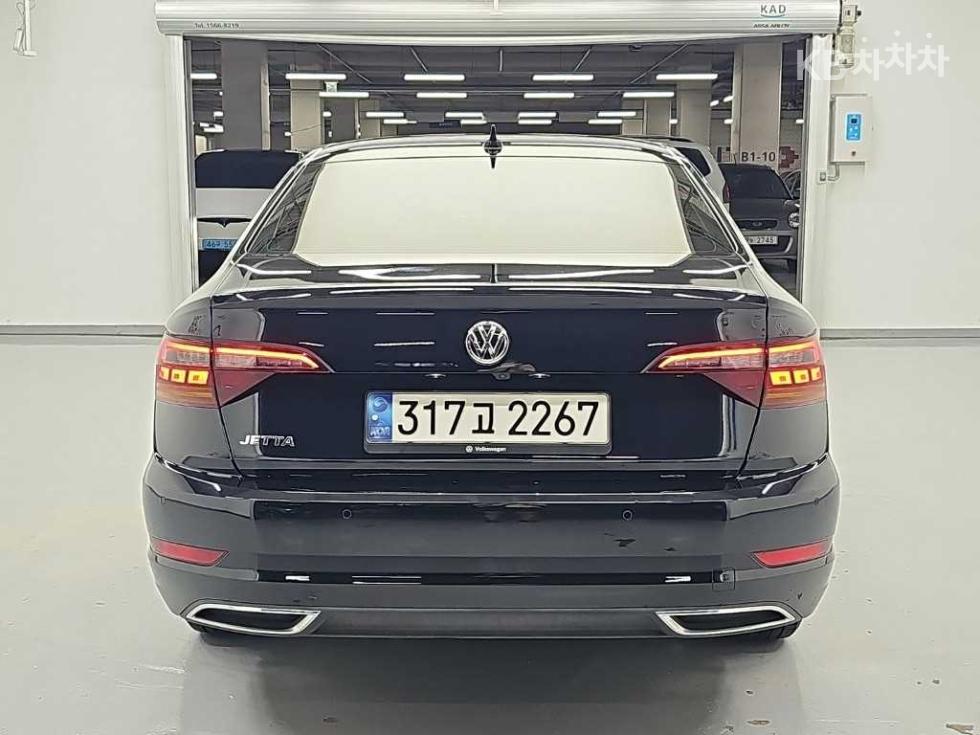 Volkswagen Prestige — фото 3