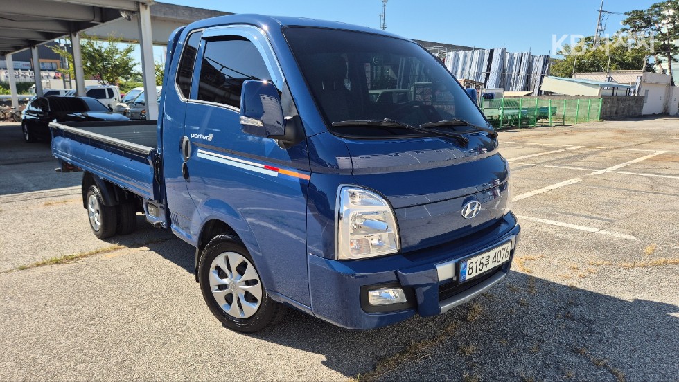 Hyundai Premium — фото 3