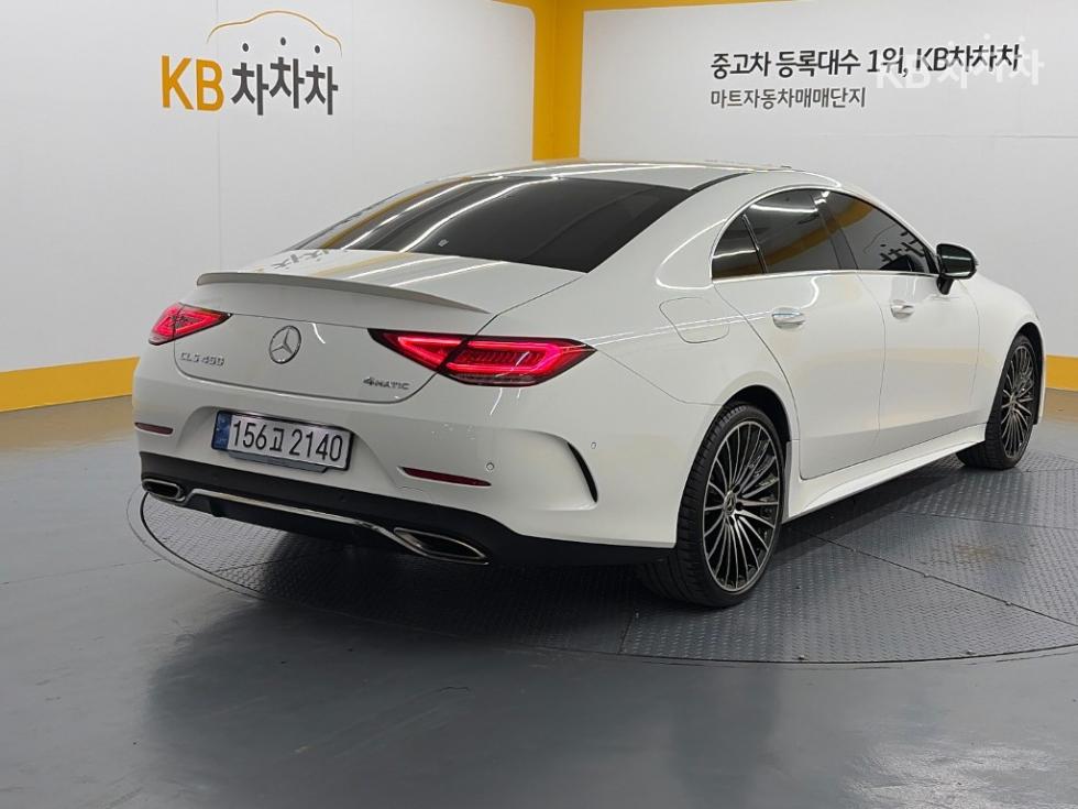Mercedes-Benz CLS-Class BASE MODEL — фото 4