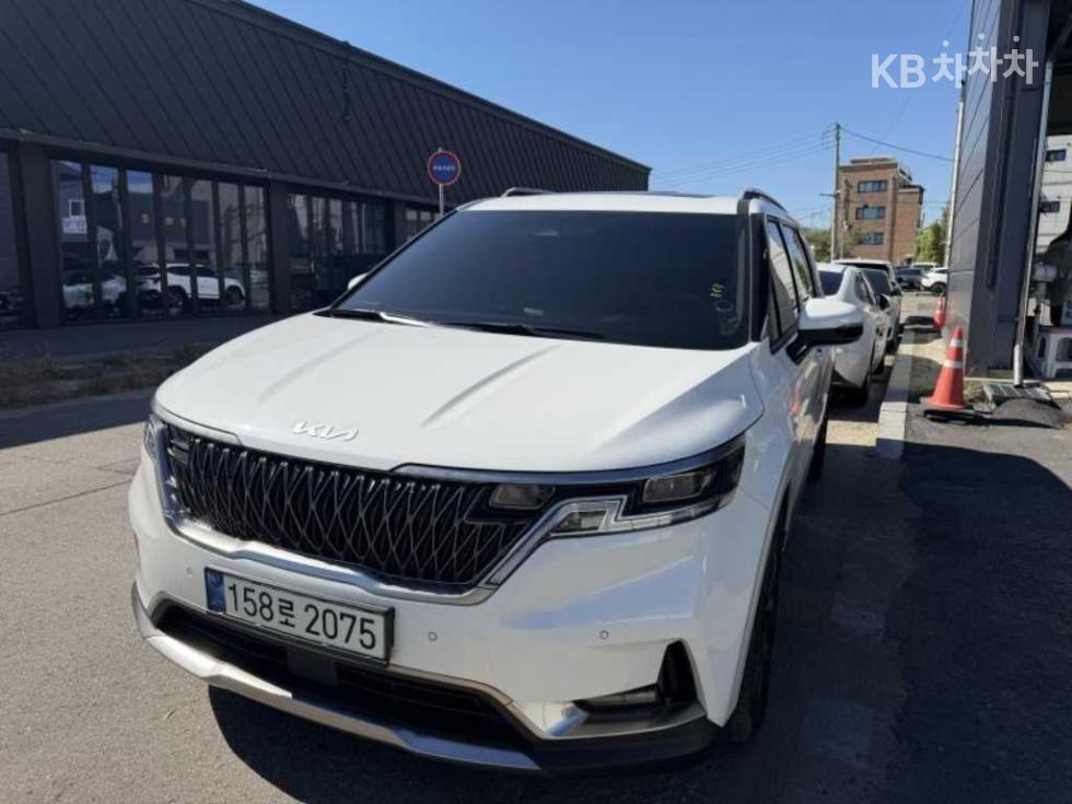 Kia Carnival SIGNATURE — фото 3