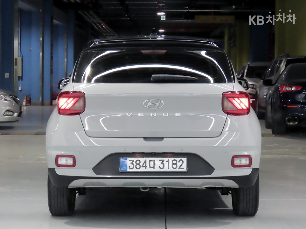 Hyundai Premium — фото 3