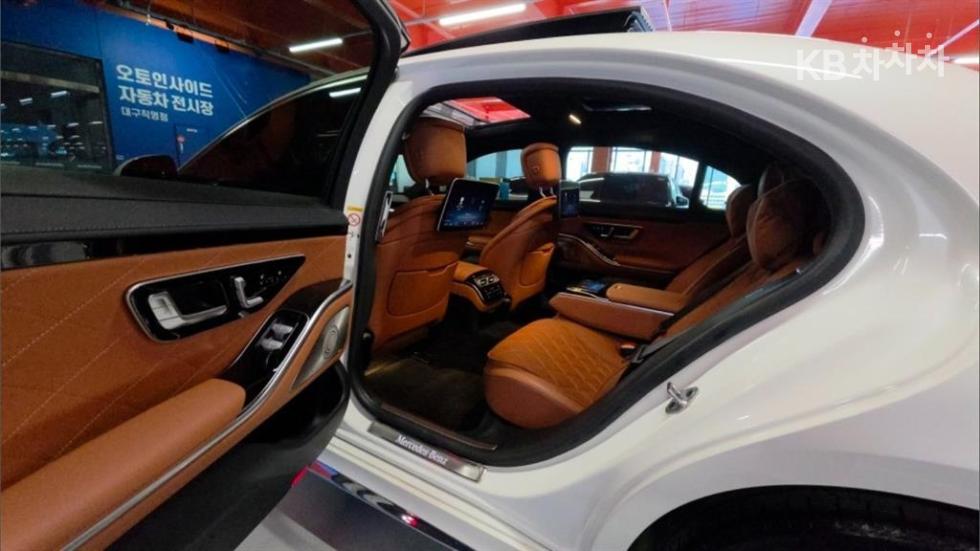Mercedes-Benz S-Class BASE MODEL — фото 4