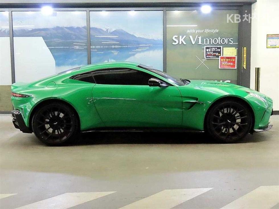 Aston Martin Vantage — фото 3