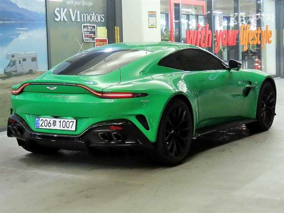 Aston Martin Vantage — фото 4