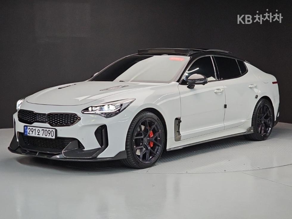 Kia Stinger GT — фото 1