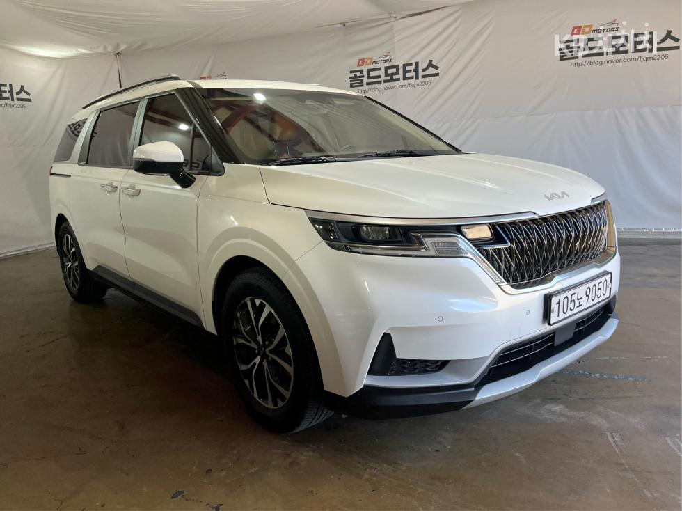 Kia Carnival PRESTIGE — фото 2