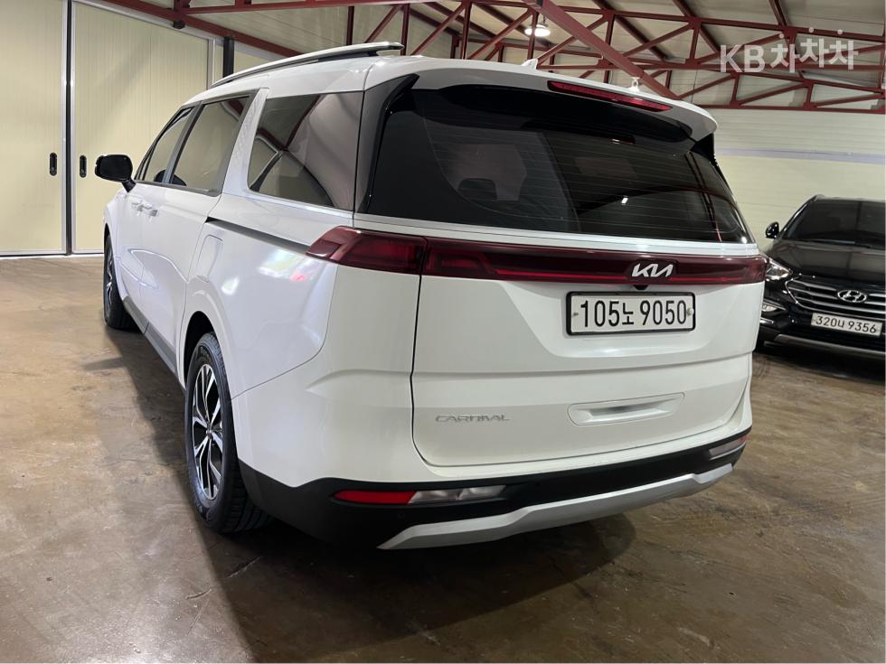 Kia Carnival PRESTIGE — фото 4