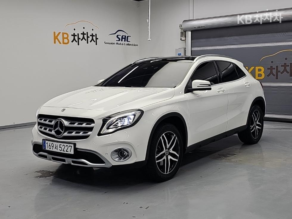 Mercedes-Benz GLA-Class BASE MODEL — фото 1