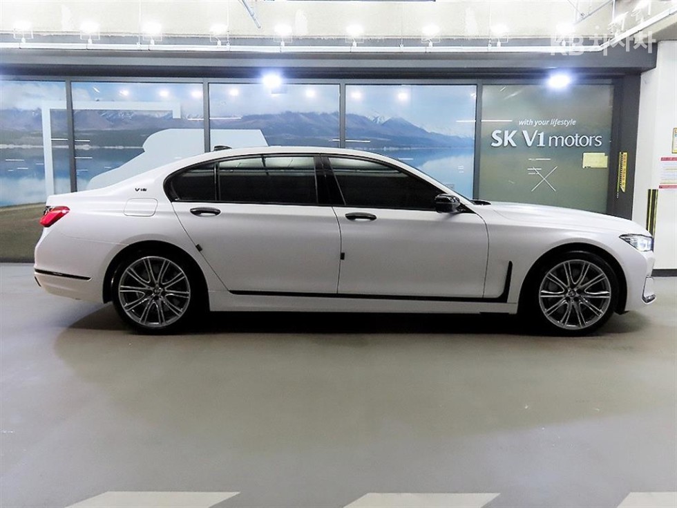 BMW 7 Series Design Pure Excellence — фото 3