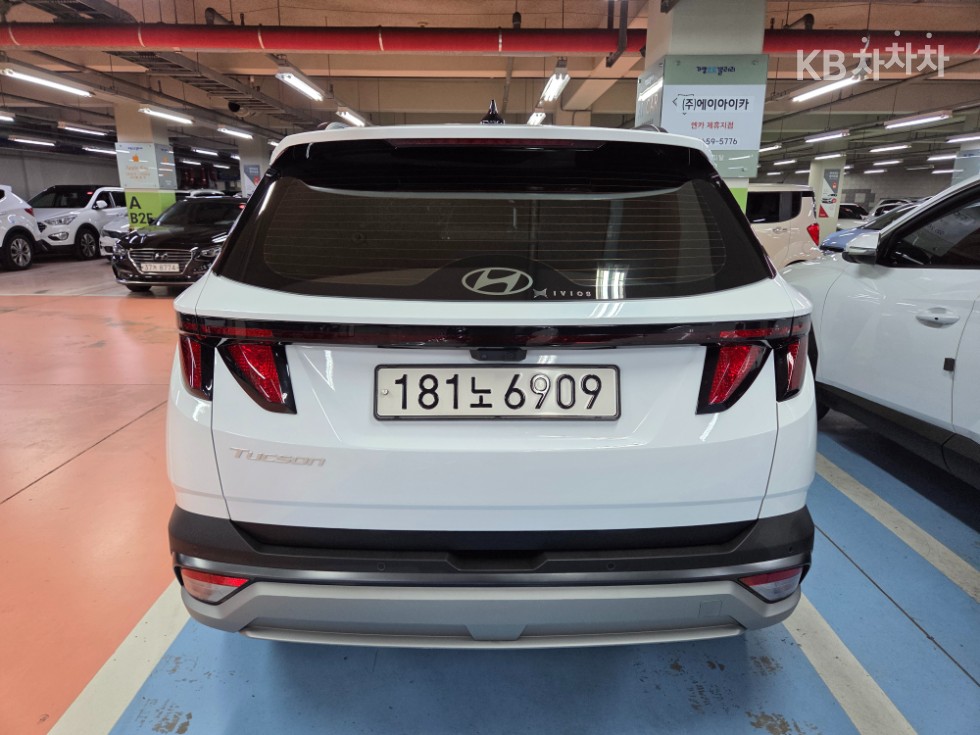 Hyundai Premium — фото 3