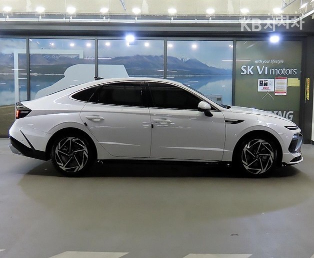 Hyundai Sonata INSPIRATION — фото 3