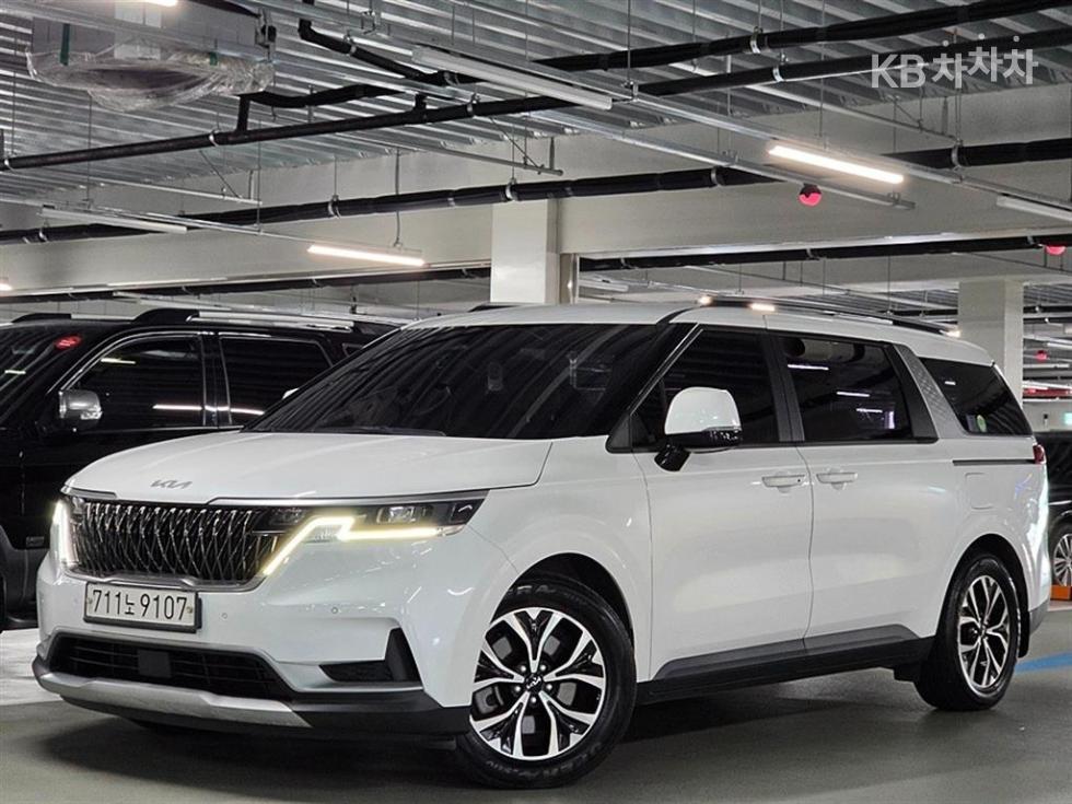 Kia Carnival PRESTIGE — фото 1