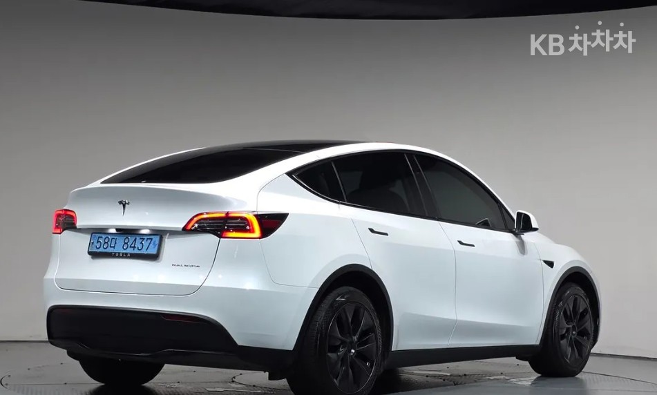 Tesla Model Y — фото 2