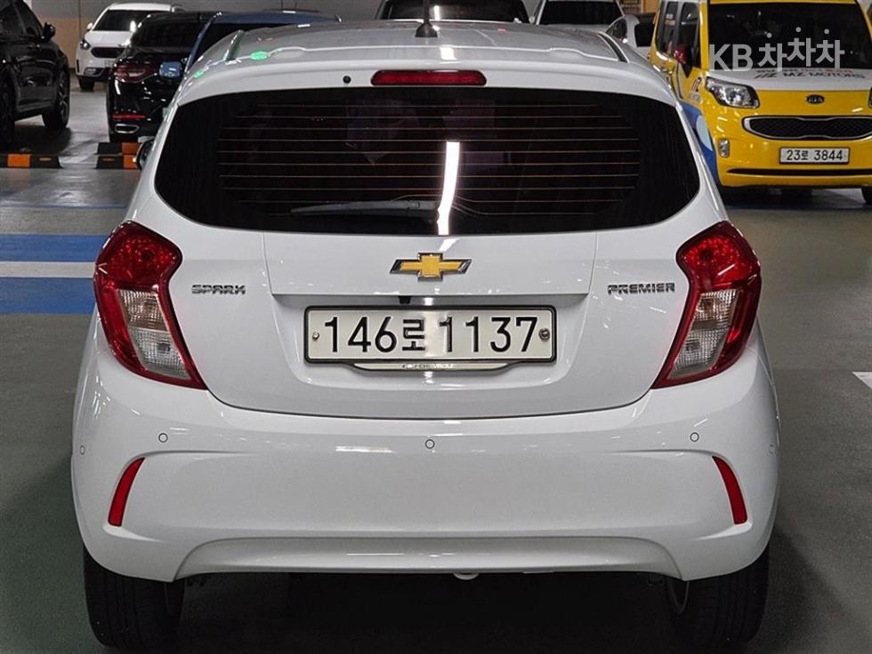 GM Korea Chevrolet Spark BASE MODEL — фото 3