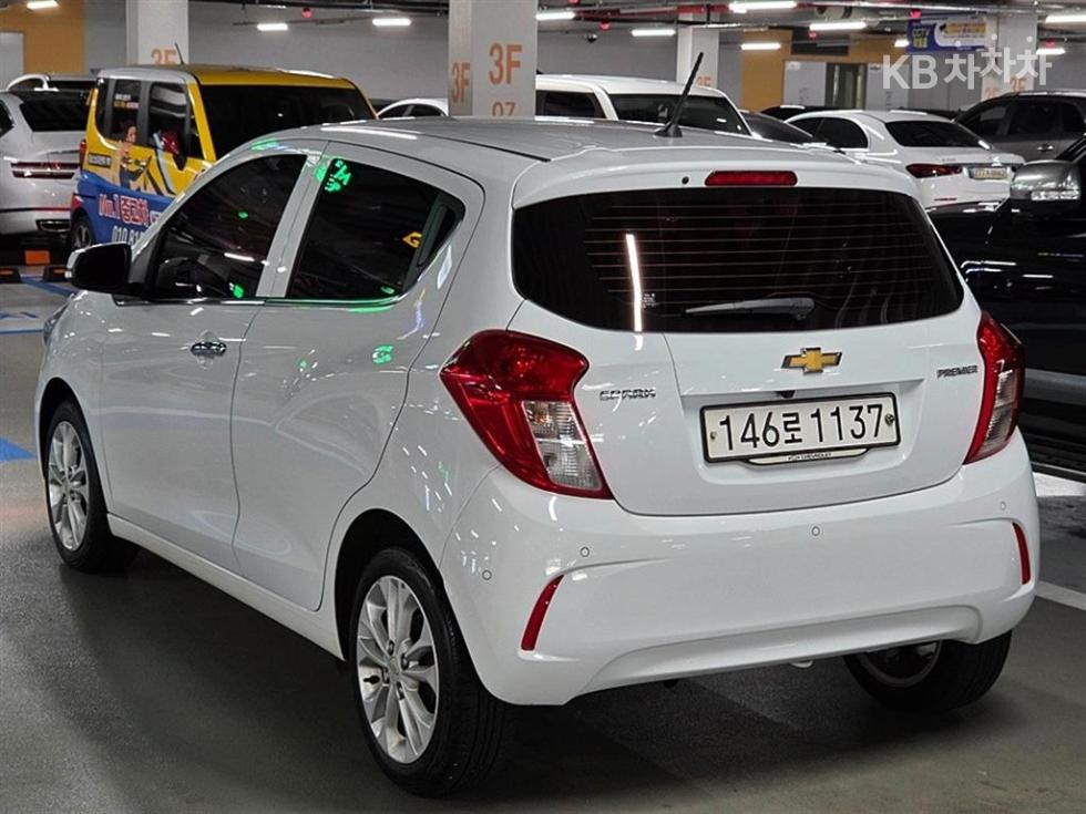 GM Korea Chevrolet Spark BASE MODEL — фото 4