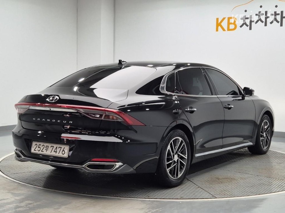Hyundai Grandeur Premium — фото 3