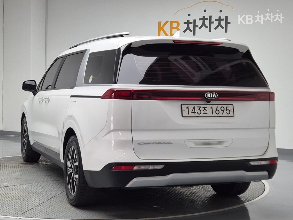 Kia Carnival PRESTIGE — фото 2