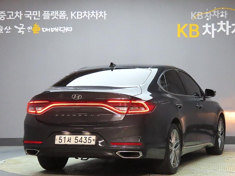 Hyundai Grandeur Special — фото 2
