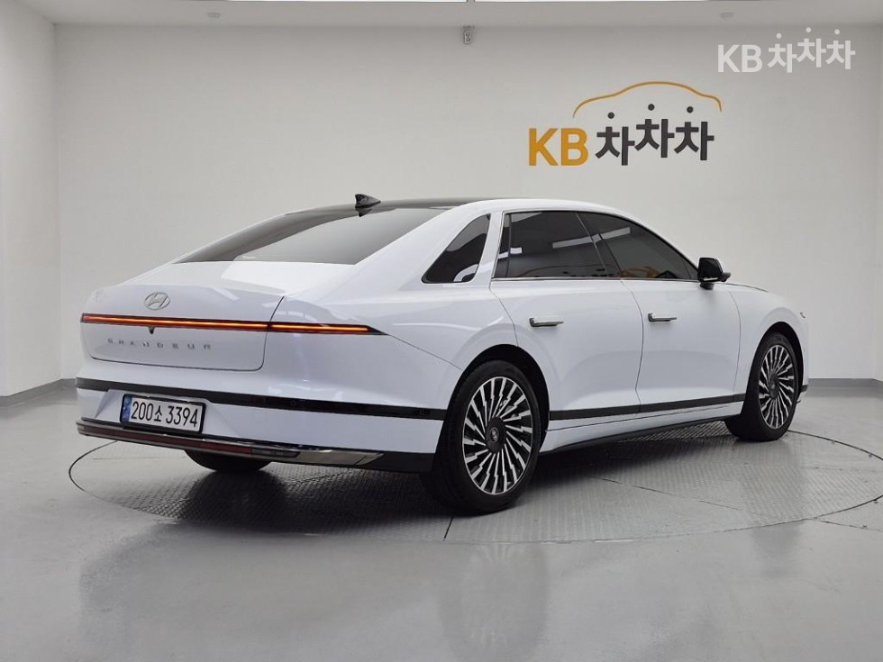 Hyundai Grandeur CALLIGRAPHY — фото 4