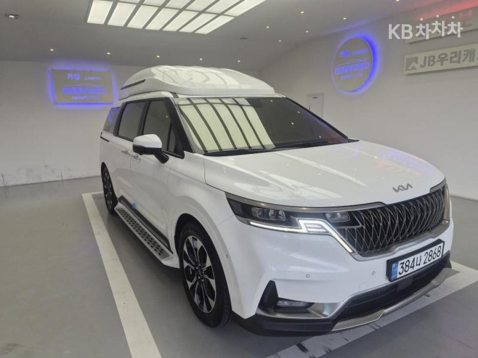 Kia Carnival SIGNATURE — фото 1