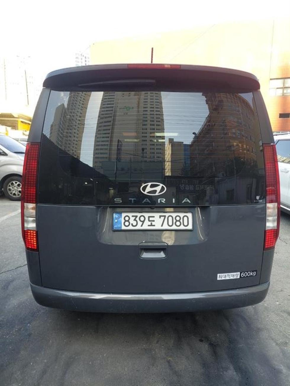 Hyundai Staria — фото 2