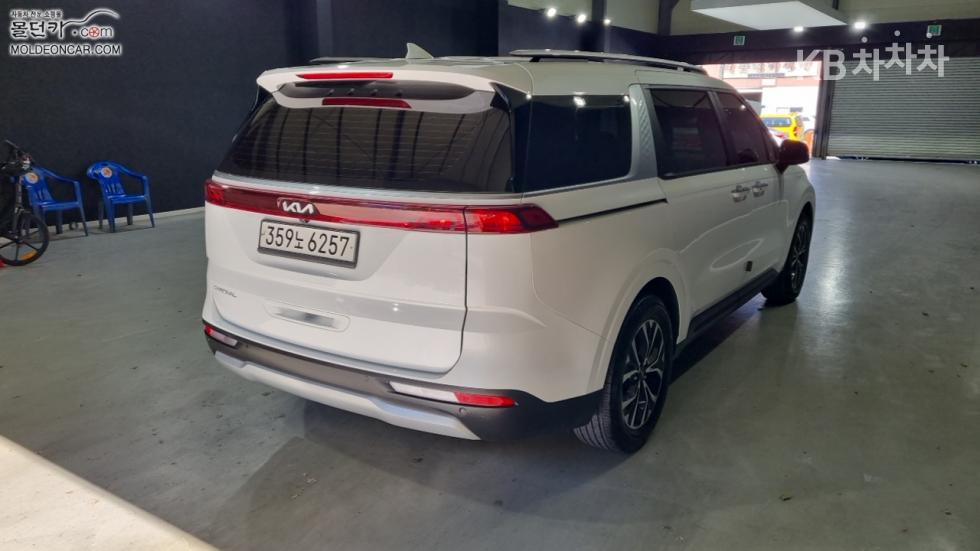 Kia Carnival PRESTIGE — фото 2