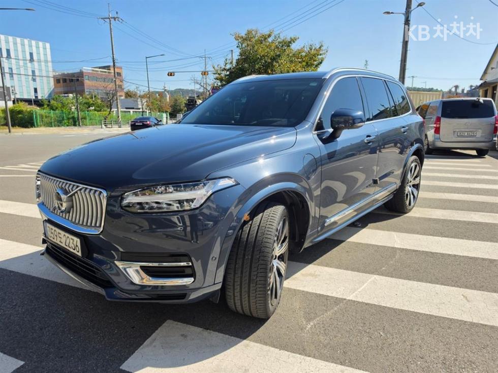 Volvo XC90 Ultimate Bright — фото 2