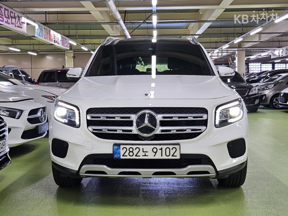 Mercedes-Benz GLB-Class — фото 3