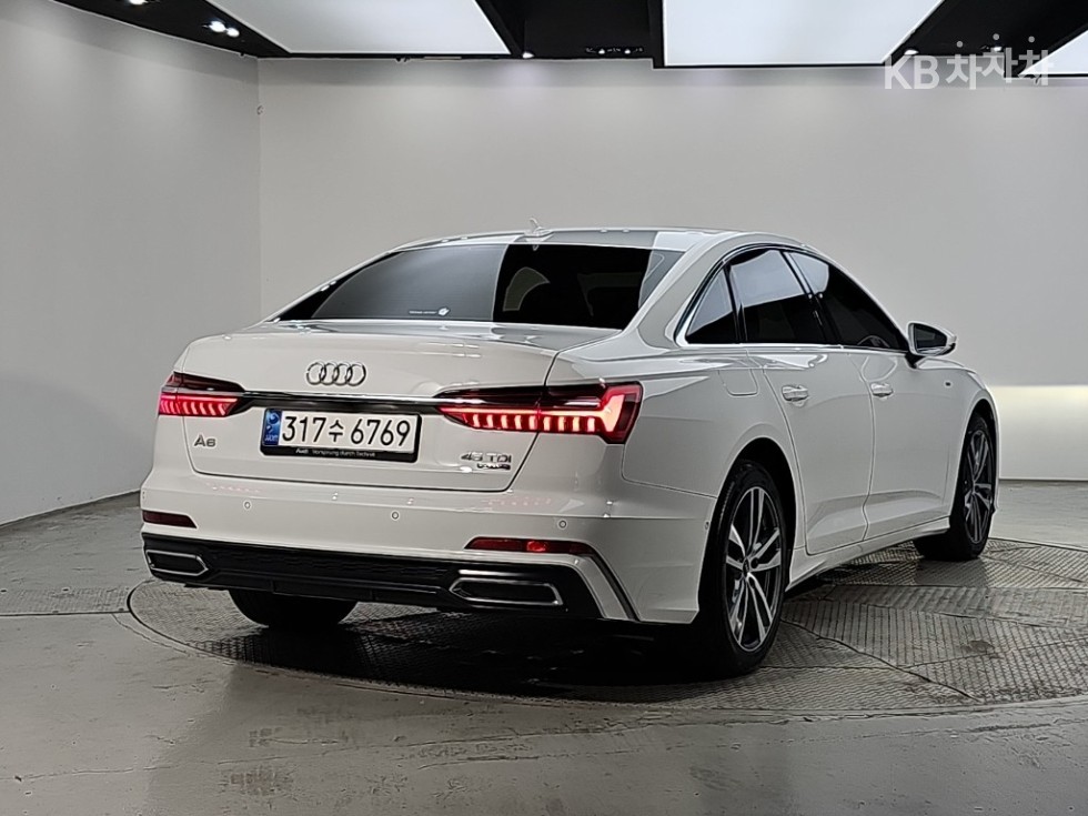 Audi A6 Premium — фото 4