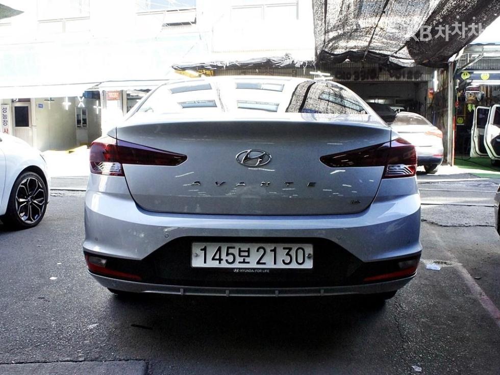Hyundai Avante Style — фото 3