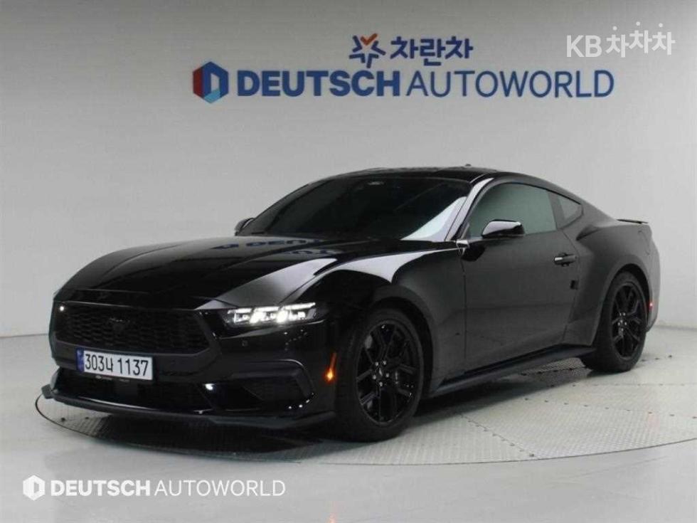 Ford Mustang Premium — фото 1