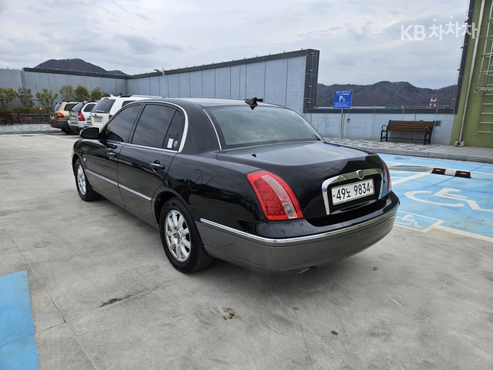 Kia Opirus — miniaturë 4