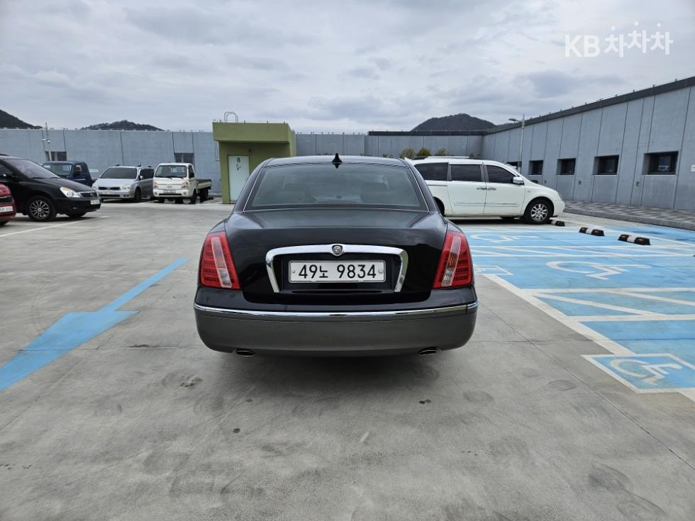 Kia Opirus — miniaturë 5