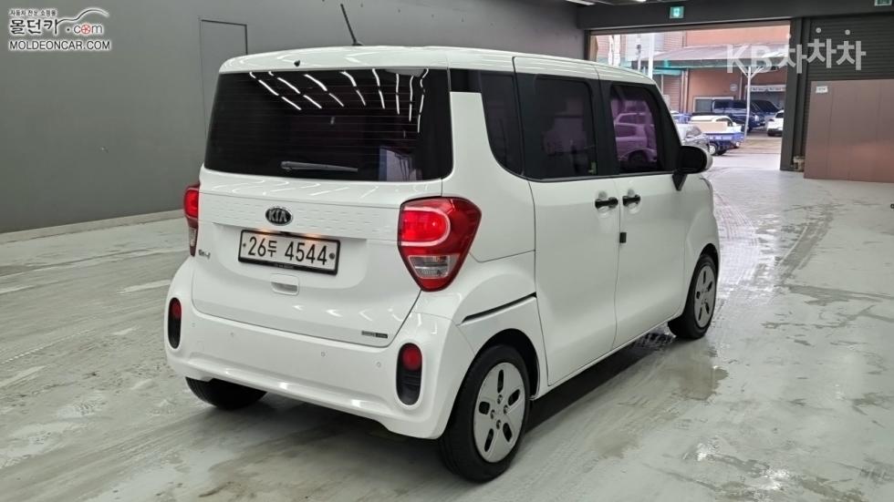 2018 - kia ray