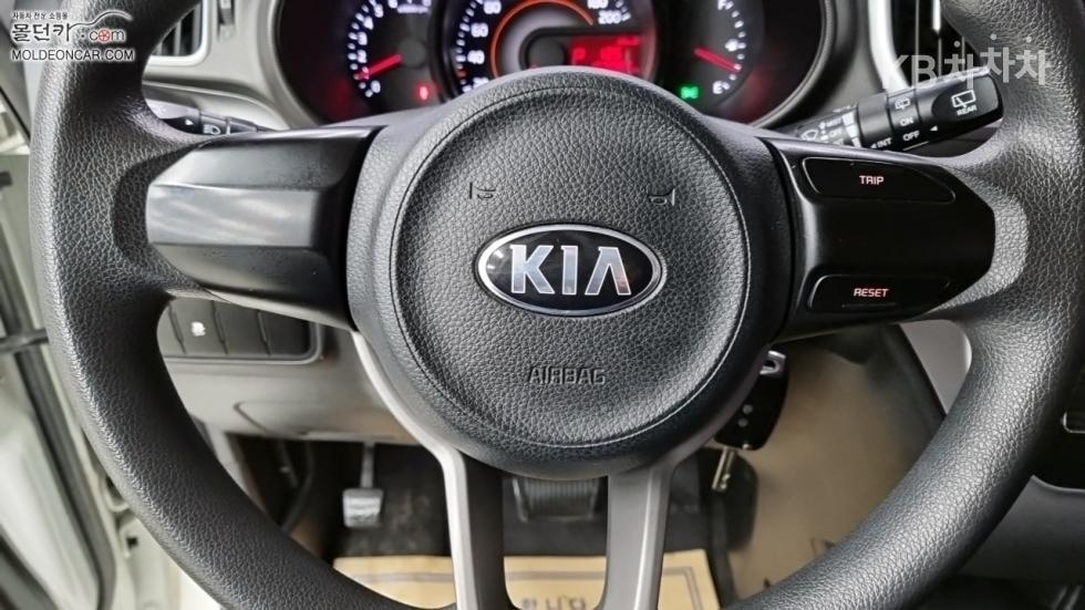 2018 - kia ray