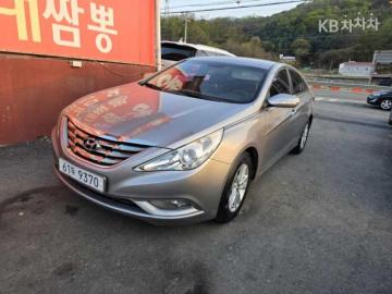 Hyundai Sonata — foto 1
