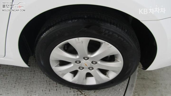 Chevrolet Cruze Amazing New 1.8 Gasoline LT 9