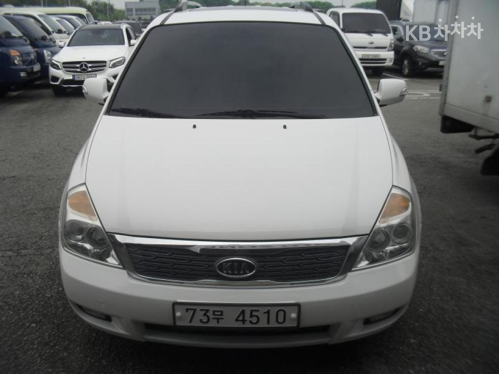 2012 kia carnival